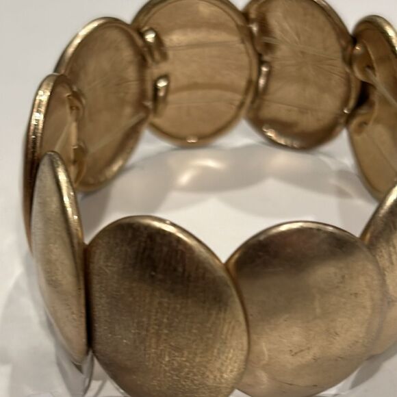 Jones of New York gold hammered stretchy bracelet cuff new with tags - Picture 7 of 7